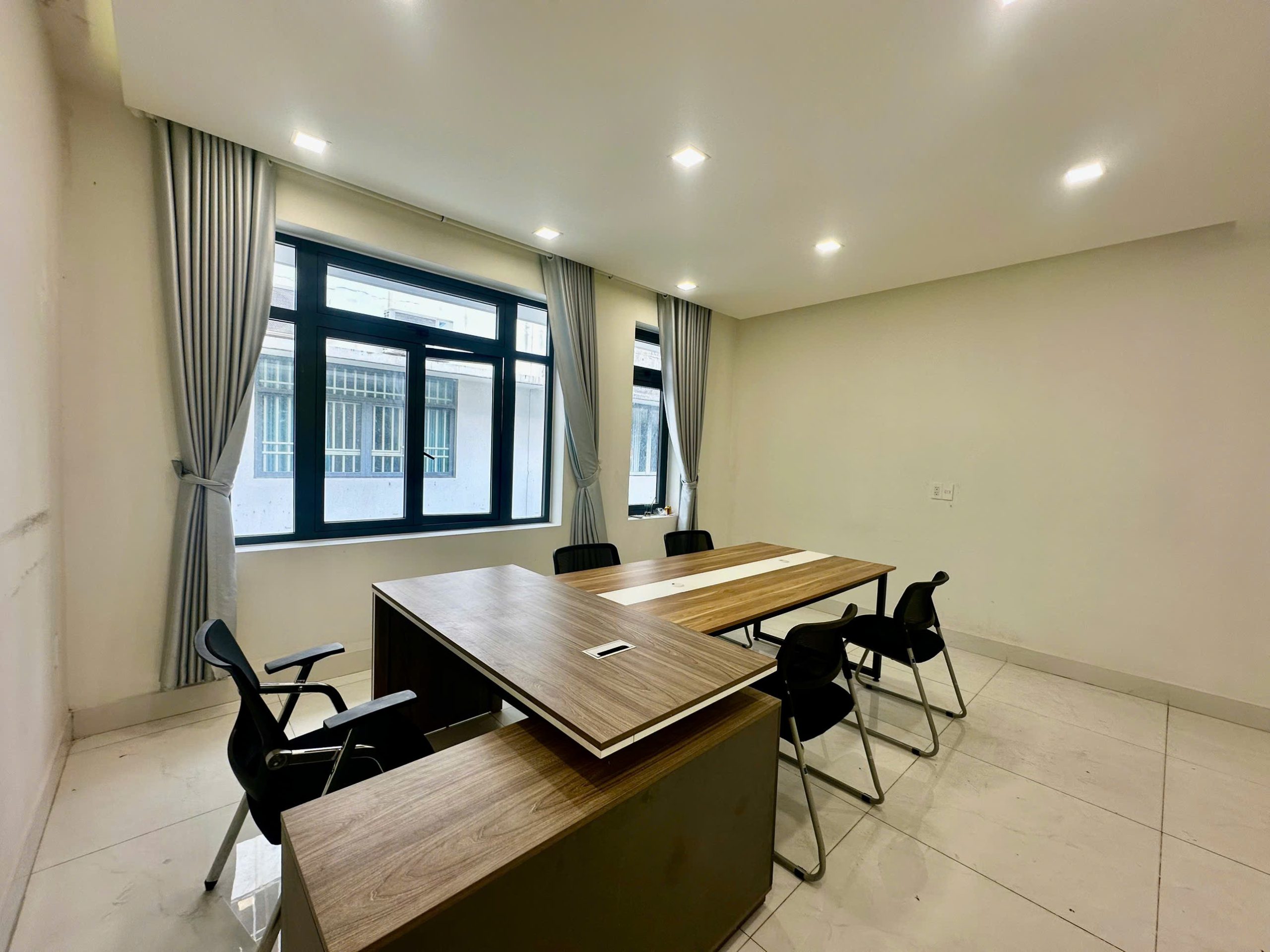 Tổng hợp văn phòng cho thuê giá tốt 2026 - Đáp ứng nhiều nhu cầu của khách hàng - Vạn Phúc City - Ảnh 7