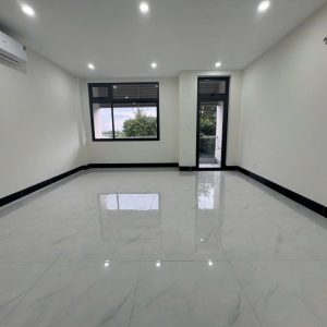 Cho thuê Trệt + Lầu 1 hoàn thiện đẹp có thang máy,hầm để xe tại KĐT Vạn Phúc City.
