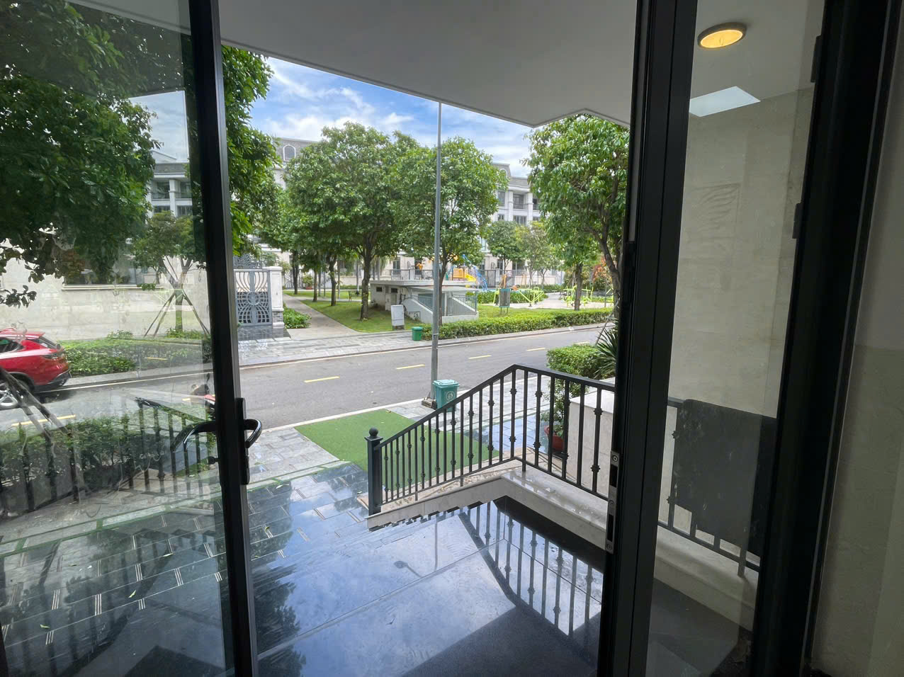 Cho thuê văn phòng tầng trệt 7*20m Full nội thất vào làm việc ngay KĐT Vạn Phúc City - Ảnh 5
