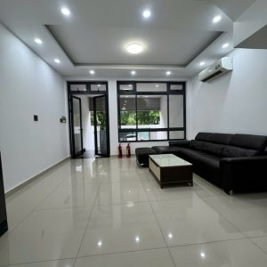Chính chủ cho thuê tầng trệt làm văn phòng tại KĐT Vạn Phúc City.