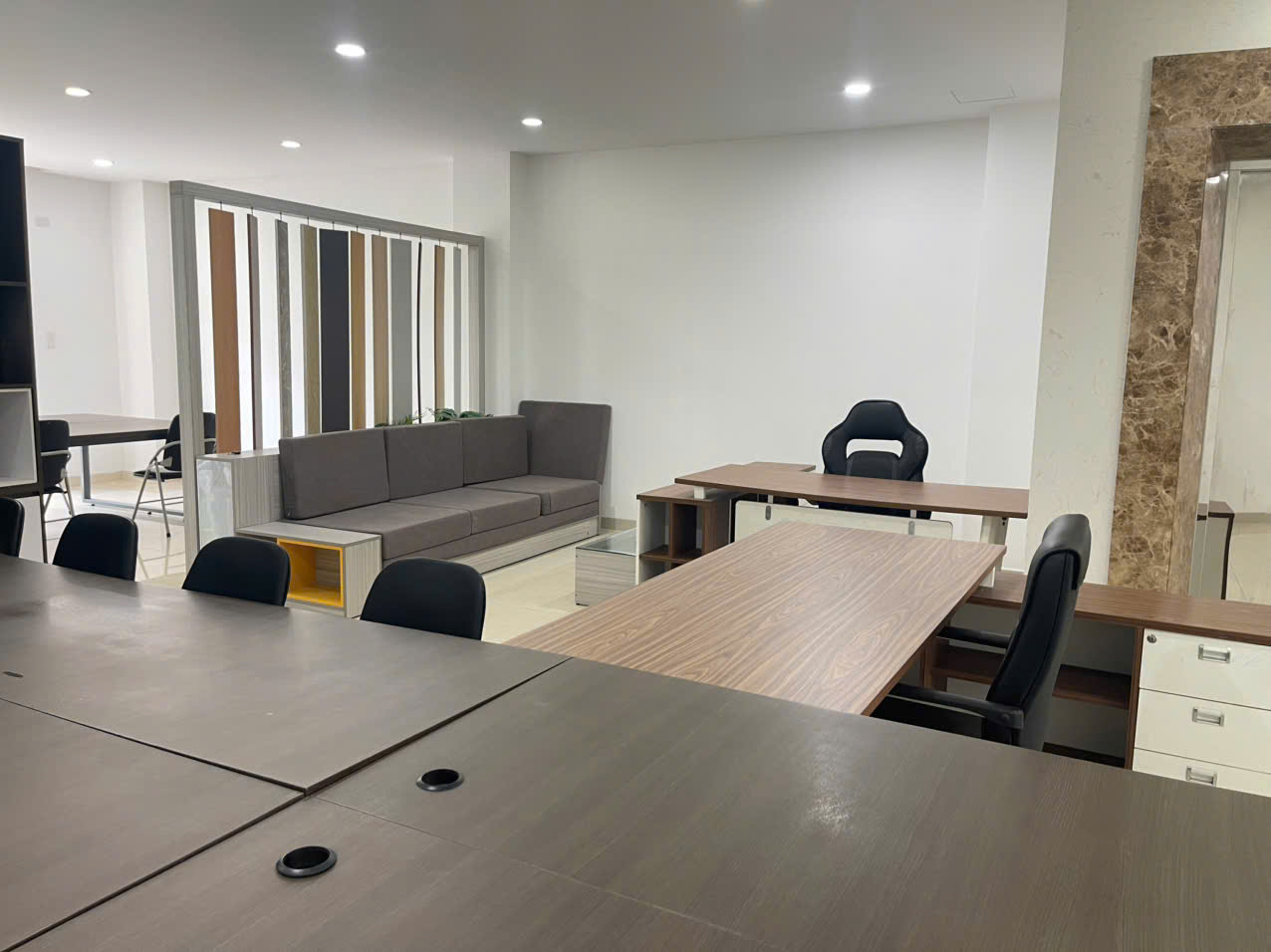 Chính chủ cho thuê văn phòng trệt + lầu 1 diện tích 7*20m vị trí đẹp Vạn Phúc City - Ảnh 5